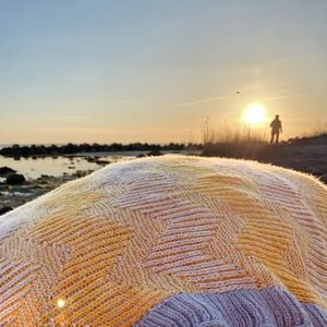 Frequency Shawl