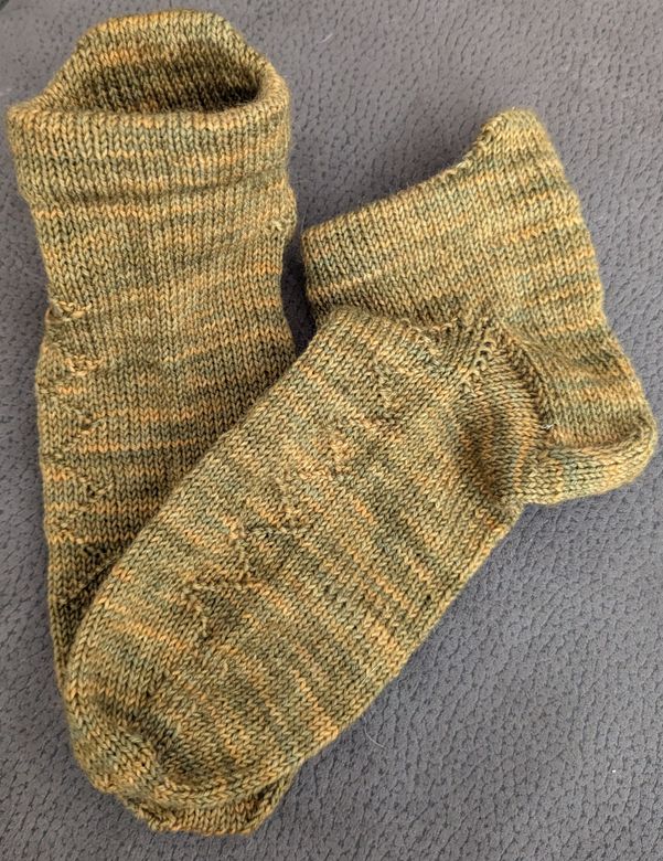 Shorty Heel Tab Socks by Larissa Gregorin