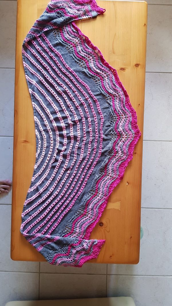 P49 - 24 Audrey Shawl