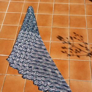 Hahnenkamm Race Shawl