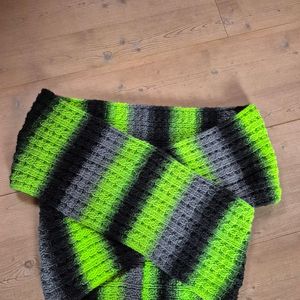 KaWeScha gestrickt - Kapuzen-Westen-Schal